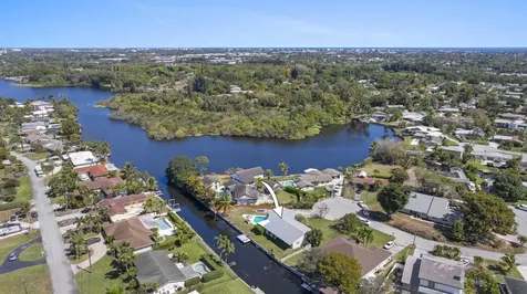 6797 Bayshore Drive Lake Worth FL 33462