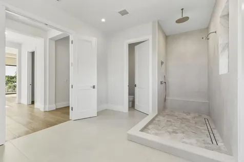 2442 Bay Circle Palm Beach Gardens FL 33410