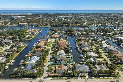 2442 Bay Circle Palm Beach Gardens FL 33410