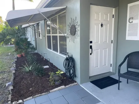 922 South Drive Delray Beach FL 33445