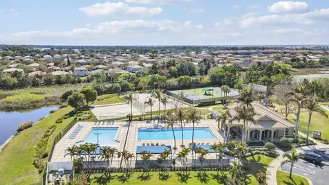 2007 Sw Jamesport Drive Drive Port Saint Lucie FL 34953