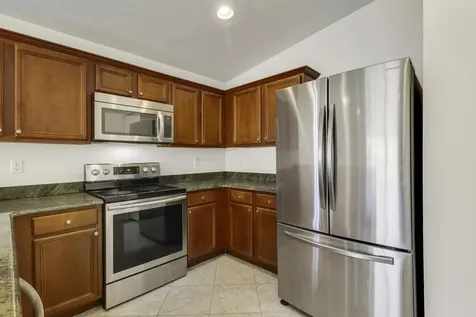 2007 Sw Jamesport Drive Drive Port Saint Lucie FL 34953