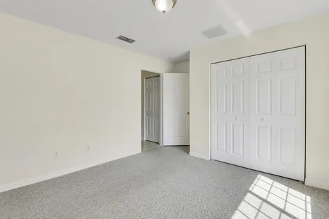 2007 Sw Jamesport Drive Drive Port Saint Lucie FL 34953