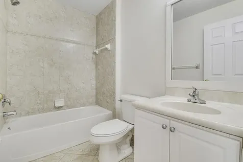 2007 Sw Jamesport Drive Drive Port Saint Lucie FL 34953