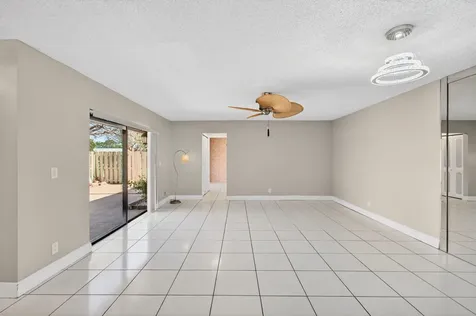 714 Nw 27th Avenue Delray Beach FL 33445
