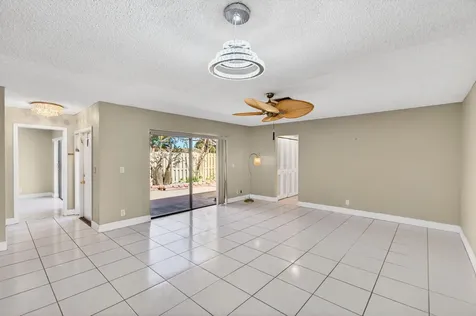 714 Nw 27th Avenue Delray Beach FL 33445