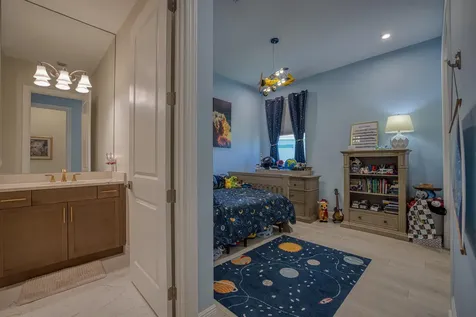 8538 Sw Cantante Way Port Saint Lucie FL 34987