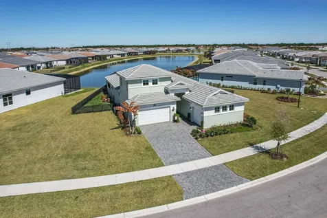 8538 Sw Cantante Way Port Saint Lucie FL 34987