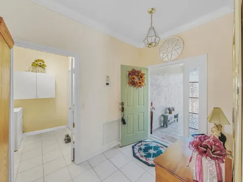 890 Nw Sarria Court Port Saint Lucie FL 34986