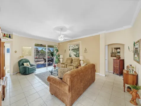 890 Nw Sarria Court Port Saint Lucie FL 34986