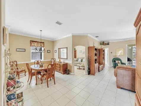 890 Nw Sarria Court Port Saint Lucie FL 34986