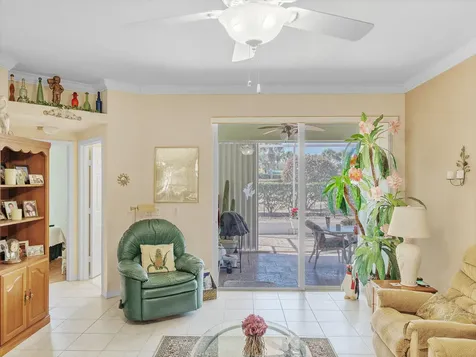 890 Nw Sarria Court Port Saint Lucie FL 34986