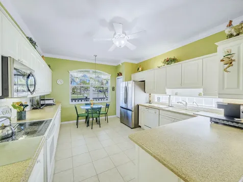 890 Nw Sarria Court Port Saint Lucie FL 34986