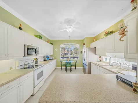 890 Nw Sarria Court Port Saint Lucie FL 34986