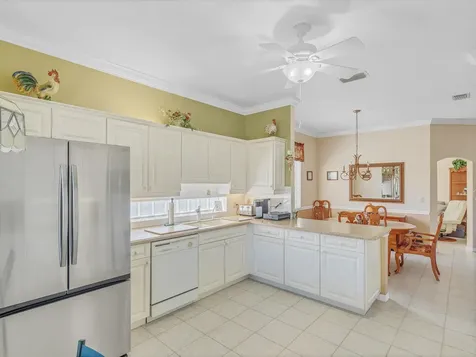 890 Nw Sarria Court Port Saint Lucie FL 34986