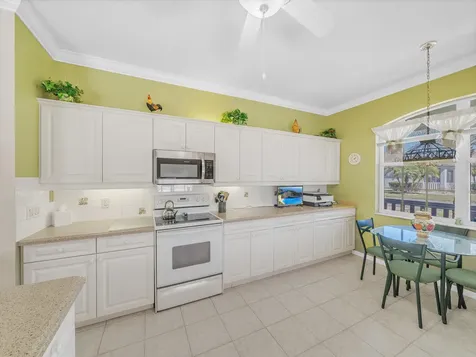 890 Nw Sarria Court Port Saint Lucie FL 34986