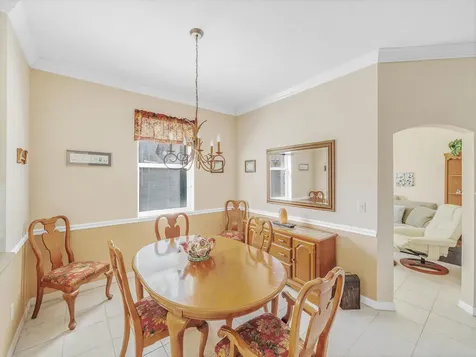890 Nw Sarria Court Port Saint Lucie FL 34986