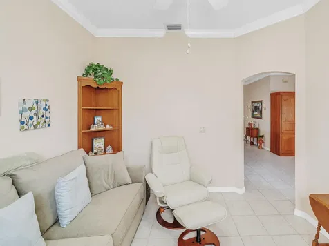 890 Nw Sarria Court Port Saint Lucie FL 34986