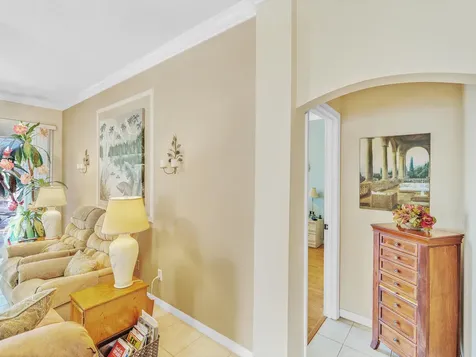 890 Nw Sarria Court Port Saint Lucie FL 34986