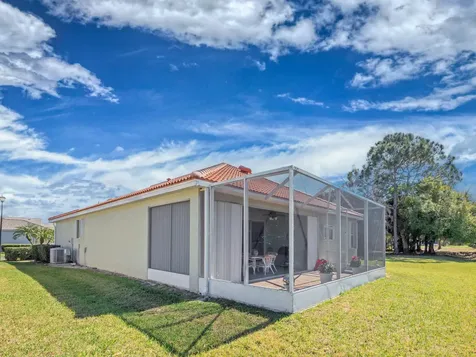 890 Nw Sarria Court Port Saint Lucie FL 34986