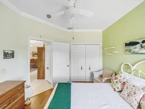 890 Nw Sarria Court Port Saint Lucie FL 34986