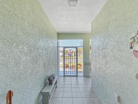 890 Nw Sarria Court Port Saint Lucie FL 34986