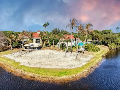 890 Nw Sarria Court Port Saint Lucie FL 34986