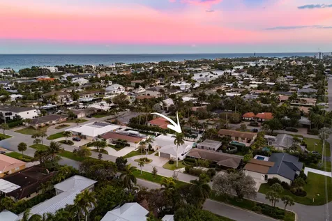 2846 Ne 35th Court Lighthouse Point FL 33064