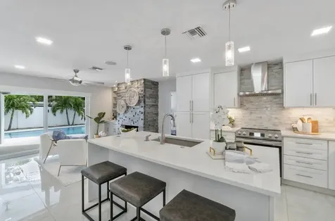 2846 Ne 35th Court Lighthouse Point FL 33064
