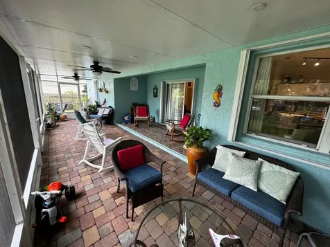 2181 Sw Larchmont Lane Port Saint Lucie FL 34984