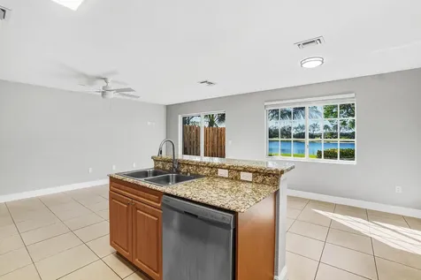 6712 Old Farm Trail Boynton Beach FL 33437