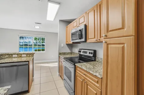 6712 Old Farm Trail Boynton Beach FL 33437