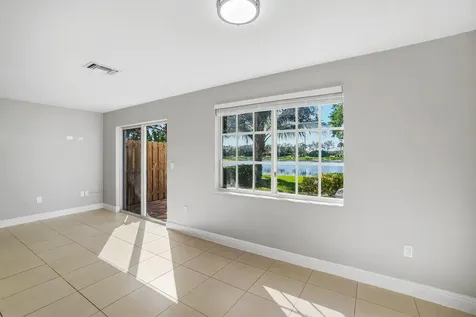 6712 Old Farm Trail Boynton Beach FL 33437