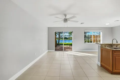 6712 Old Farm Trail Boynton Beach FL 33437