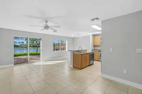 6712 Old Farm Trail Boynton Beach FL 33437