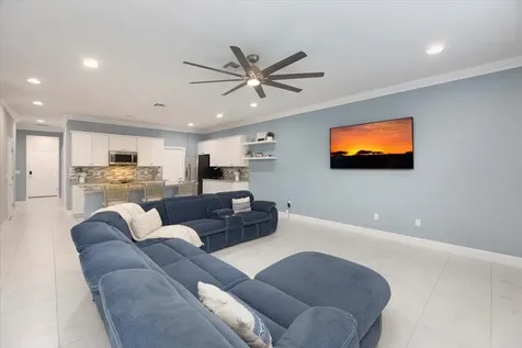 1700 Nw Vivanco Street Port Saint Lucie FL 34986