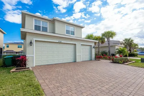 1700 Nw Vivanco Street Port Saint Lucie FL 34986