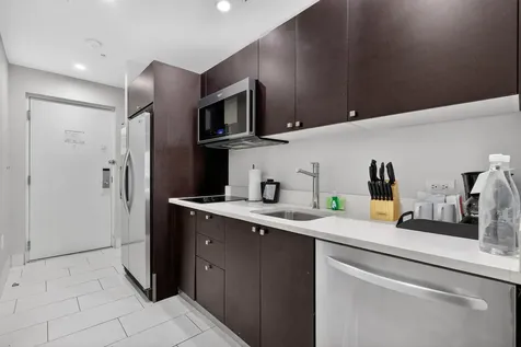 5300 Nw 87th Avenue Doral FL 33178