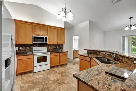 997 SW Eureka Avenue Port Saint Lucie FL 34953
