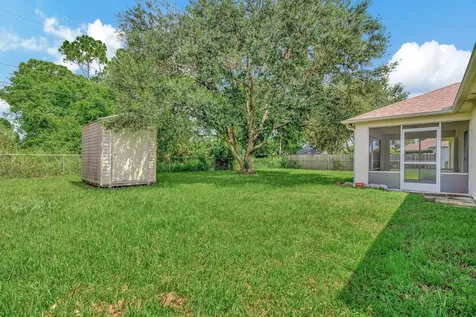 997 SW Eureka Avenue Port Saint Lucie FL 34953