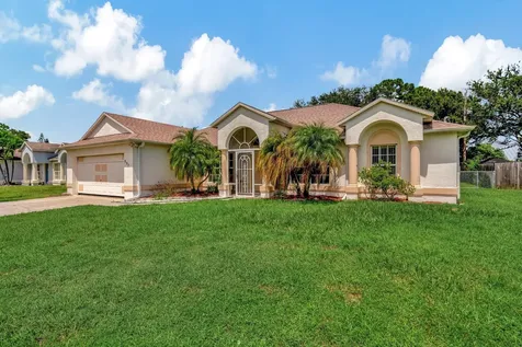 997 SW Eureka Avenue Port Saint Lucie FL 34953