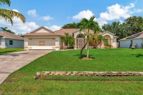 997 SW Eureka Avenue Port Saint Lucie FL 34953