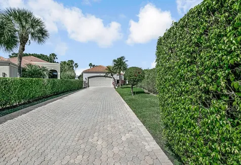 2482 Players Court Wellington FL 33414