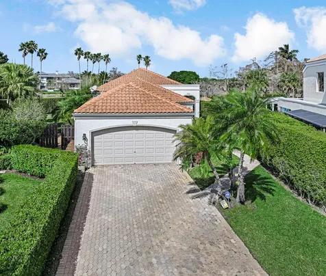 2482 Players Court Wellington FL 33414