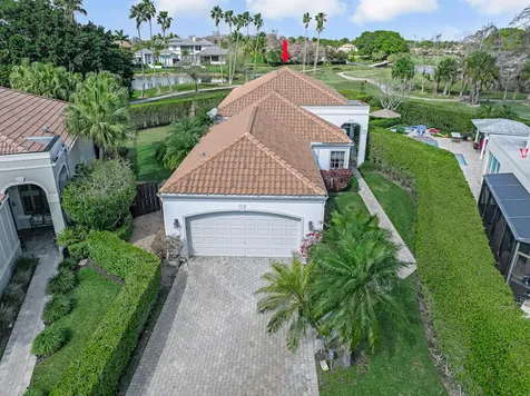 2482 Players Court Wellington FL 33414