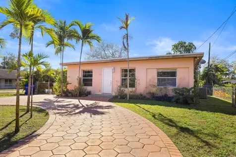 5838 Harding Street Hollywood FL 33021