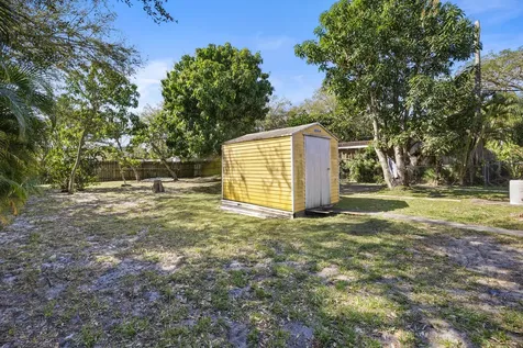 5838 Harding Street Hollywood FL 33021