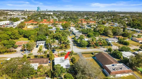 5838 Harding Street Hollywood FL 33021