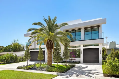 1051 Ne 2nd Terrace Boca Raton FL 33432