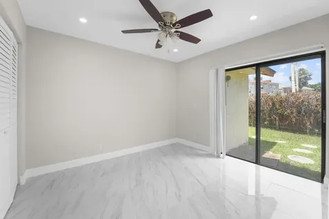 22207 Alyssum Way Boca Raton FL 33433